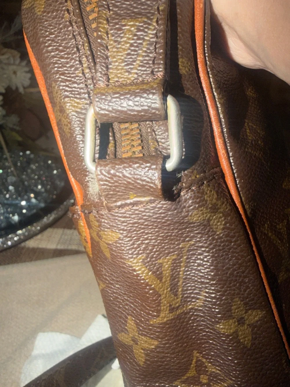 💯Authentic Louis  Vuitton Monogram Marceau PM Messenger Bag in Brown